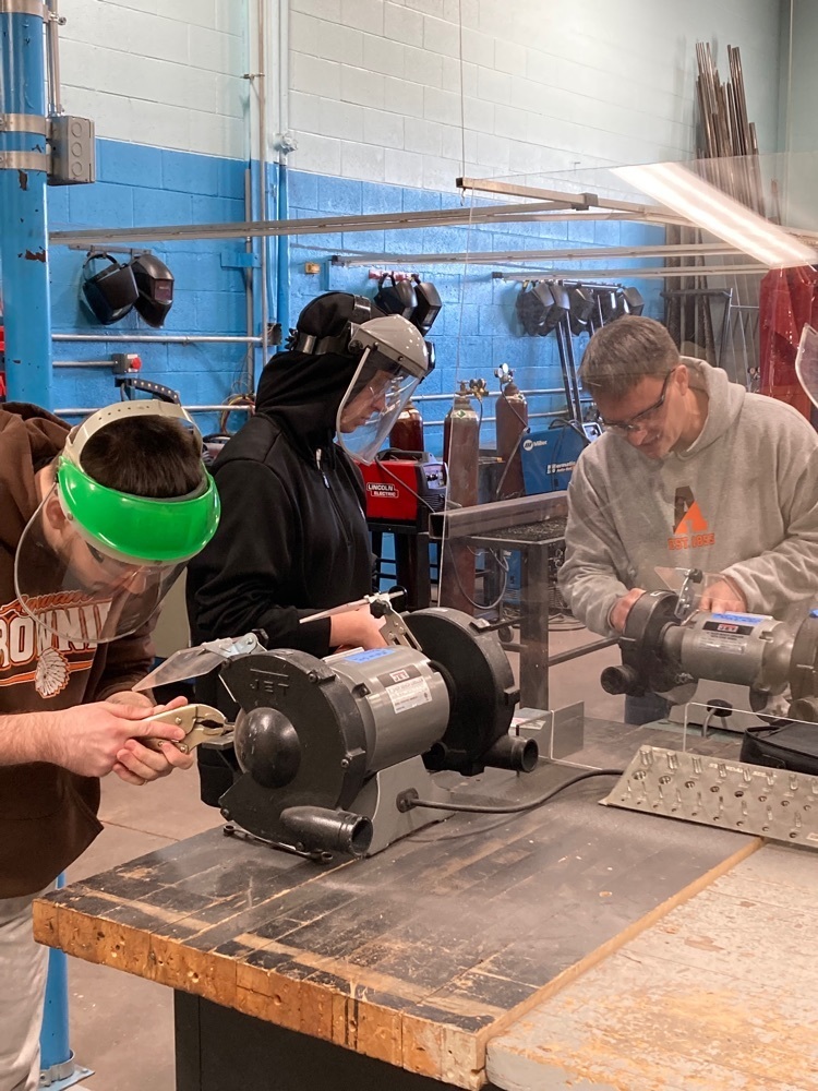 students making a ring 